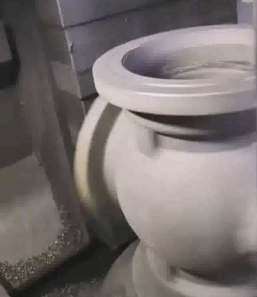 數(shù)控立車加工水泵殼現(xiàn)場(chǎng)