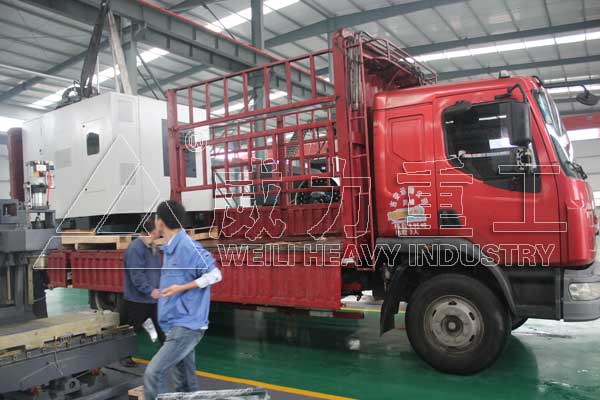 加工中心廠家裝車發(fā)貨