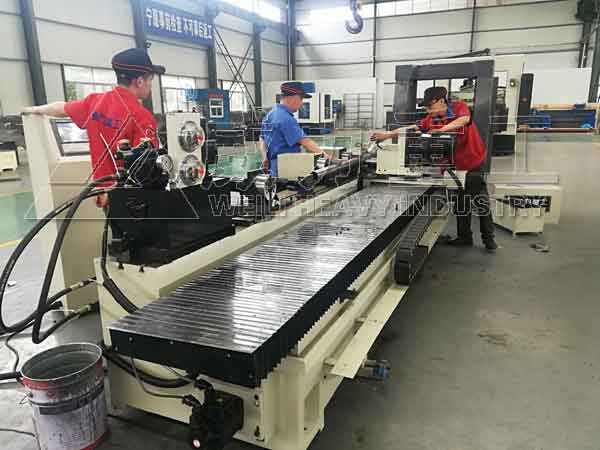 4米氣脹軸銑槽機(jī)車間生產(chǎn)中
